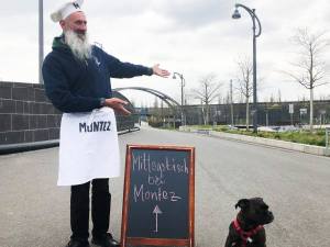 55752560_1841639285941715_1347702295864803328_o